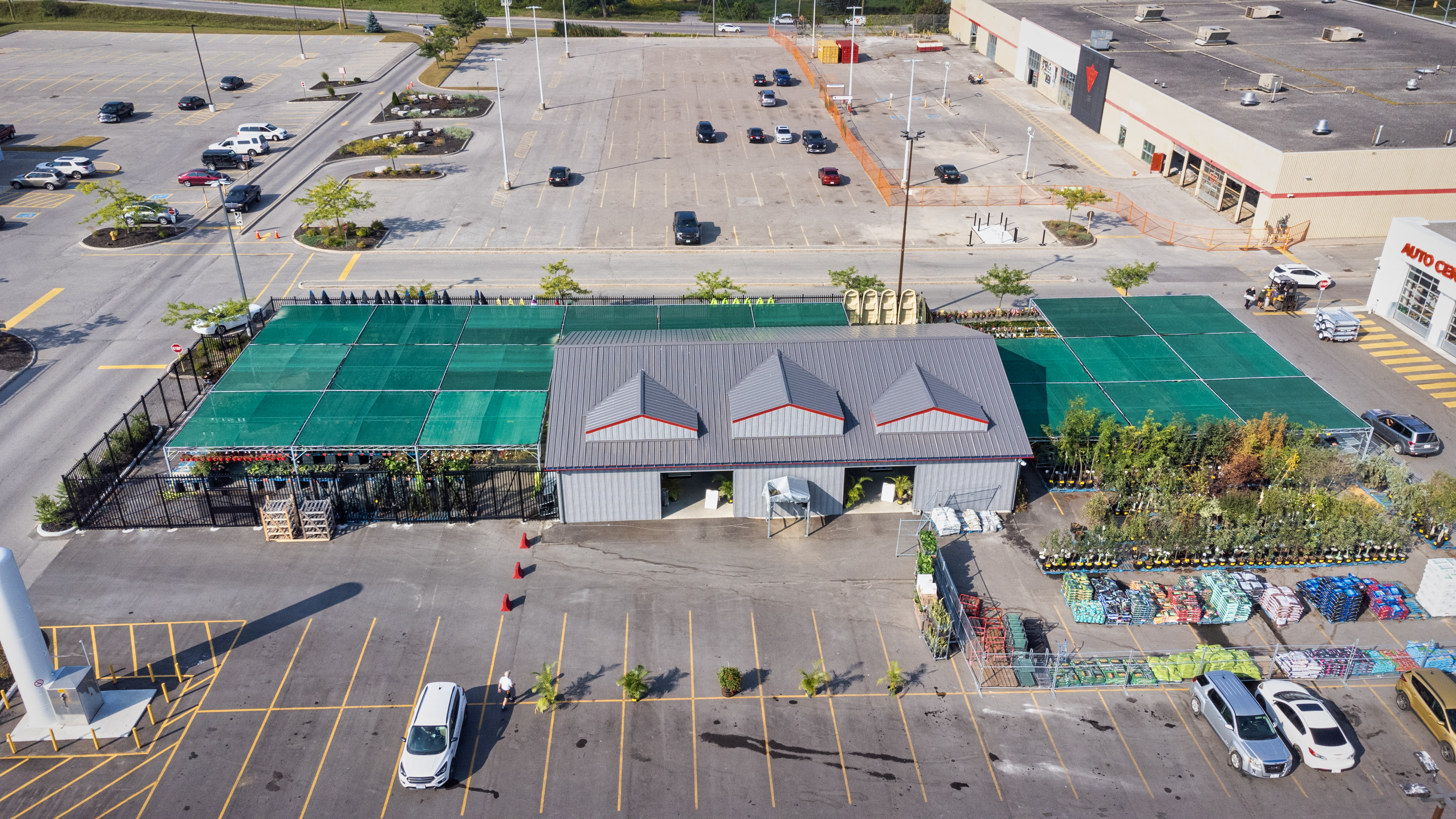 Canadian_Tire_Custom_50x75_steel_Garden_Centre_Kodiak_Steel_Buildings_11